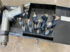 items/f84916188508ee11a81c6045bd4ccb17/toolboxwithdrillanddrillbits_ccb8dd0394bb4c48bea60b660057f220.jpg