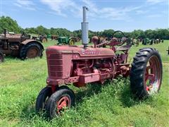 International H 2WD Tractor 