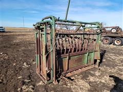 Powder River Cattle Chute 