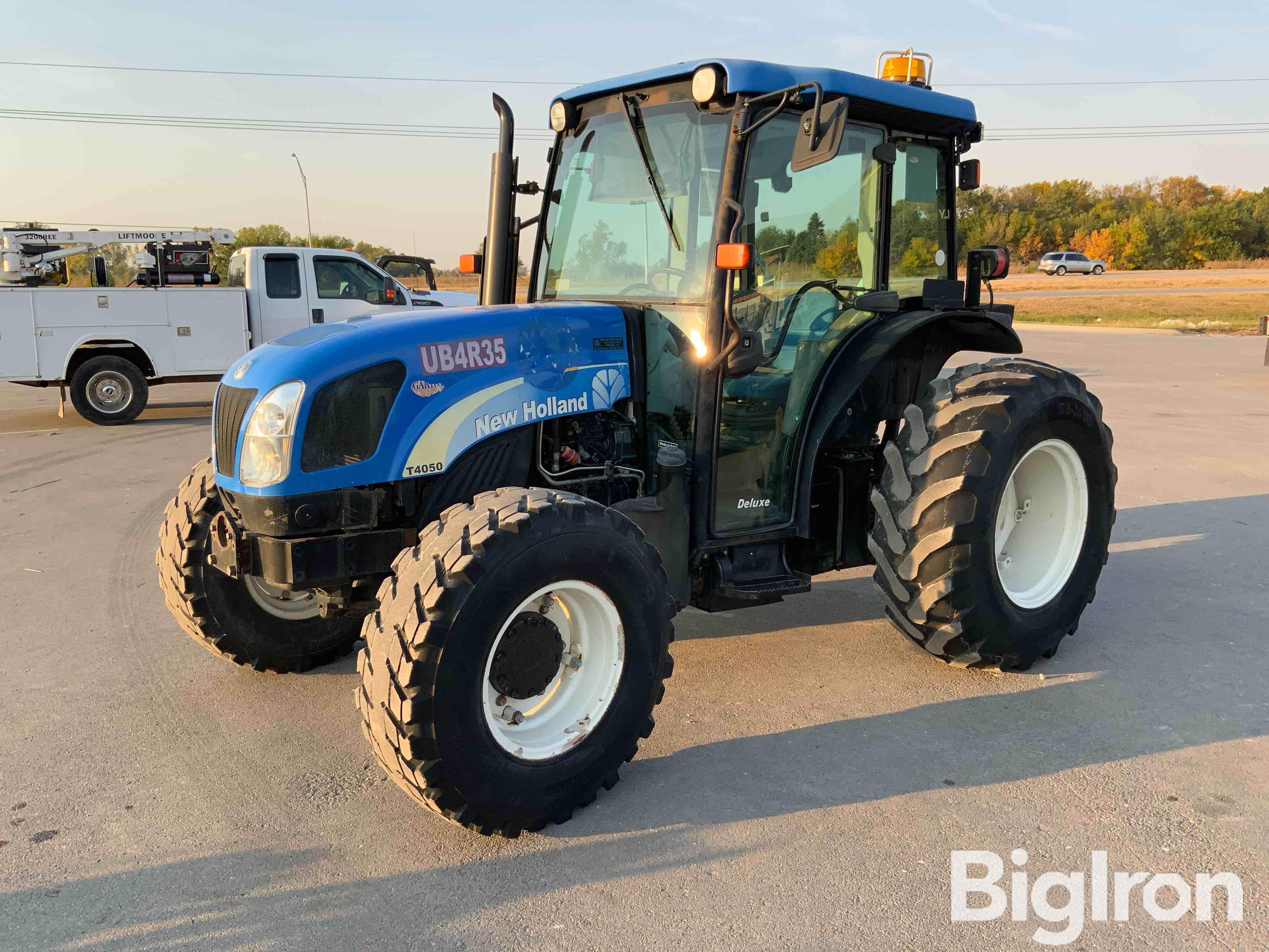 2010 New Holland T4050 MFWD Tractor 