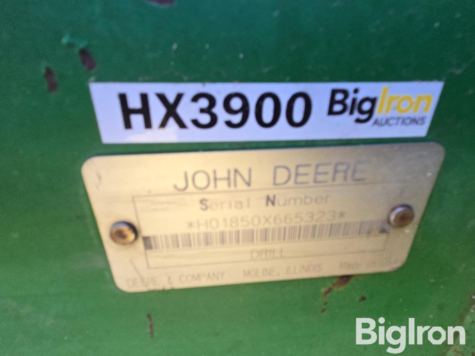 items/f92754732383ef119443000d3a62e002/johndeere18503sectionairseederandcart_9618285117da436c95ace8a374d97d3b.jpg