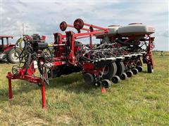 2010 Case IH Early Riser 1250 16R30" Planter 