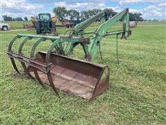 John Deere 158 Grapple Loader 