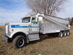 1995 International 9300 Tri/A 24' Bulk Feed Truck 