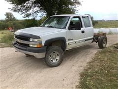 2002 Chevrolet 2500 HD 4x4 Cab & Chassis 