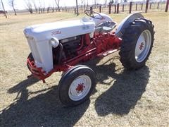 1954 Ford 650 2WD Tractor 