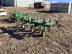 John Deere 2R30” Row Crop Cultivator 