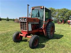 1977 International 1086 2WD Tractor 