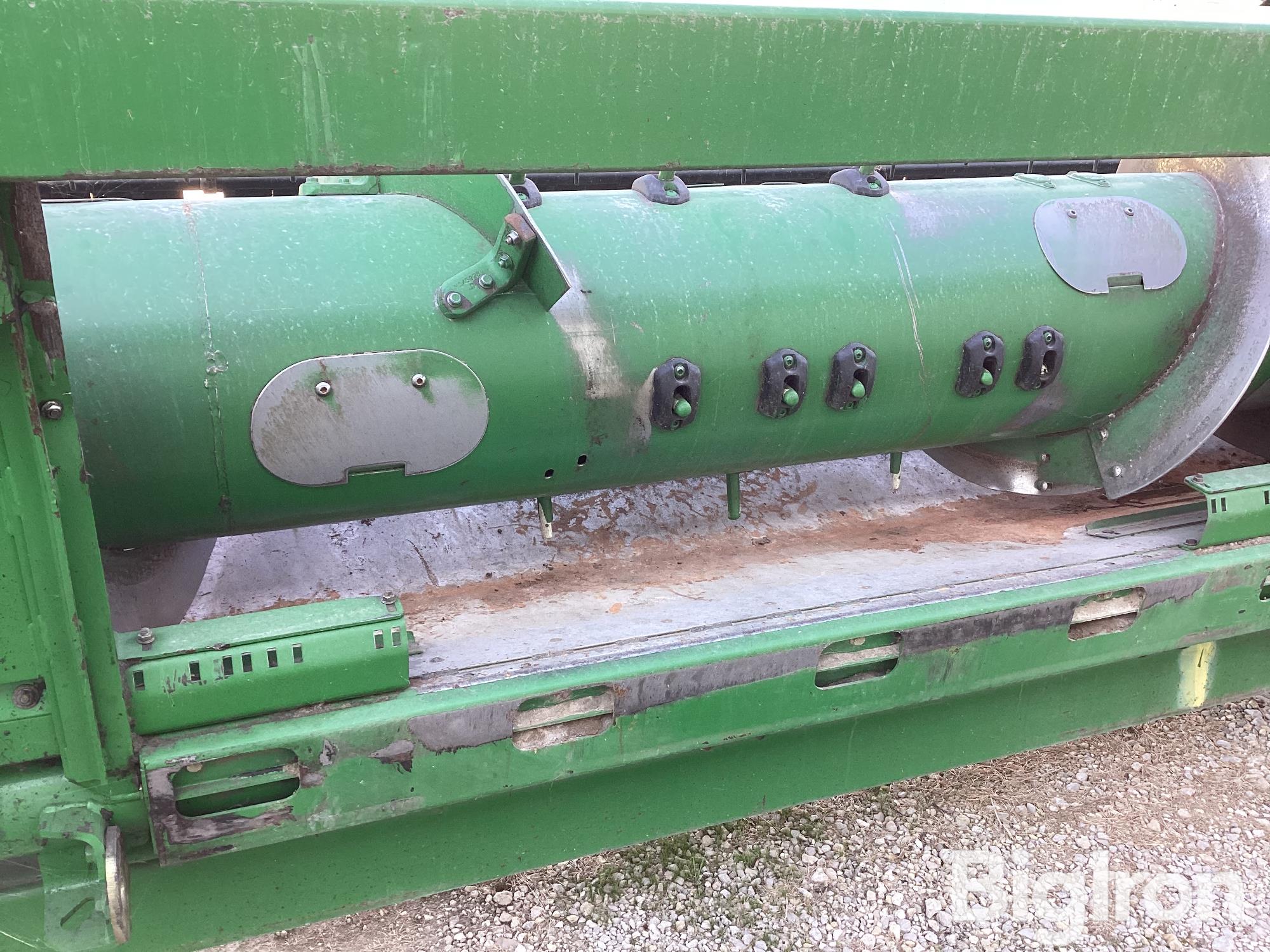 items/fa59bb94ca7eef119443000d3a620d5e/johndeere925f25platform_78a0e3a1afb043f09aa6c6e70aa594b6.jpg