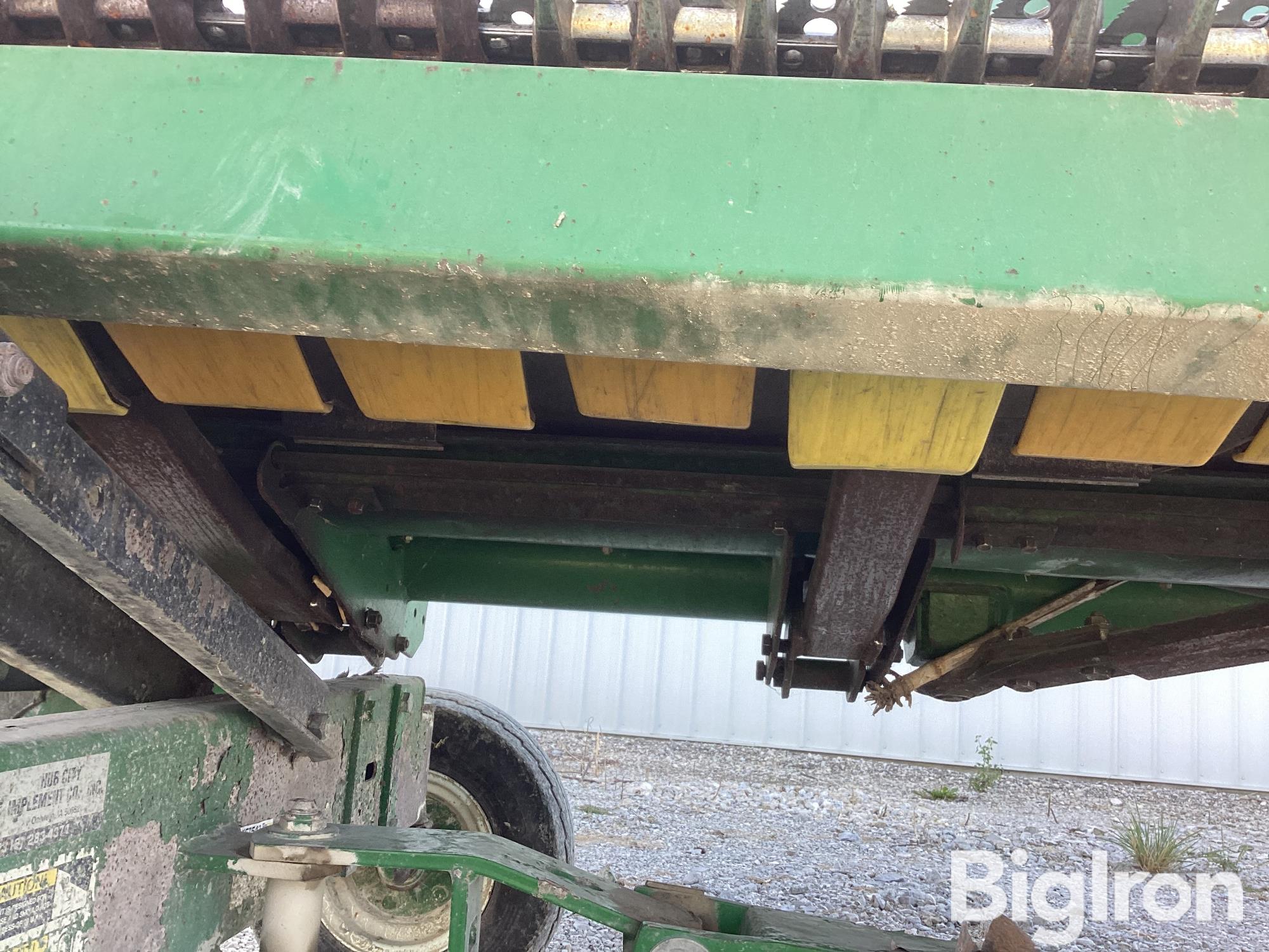 items/fa59bb94ca7eef119443000d3a620d5e/johndeere925f25platform_d6b44a50d21541f88cc1da52141f658d.jpg