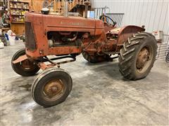 Allis-Chalmers D-17 2WD Tractor 