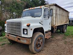 1980 International 1854 S/A Grain Truck 