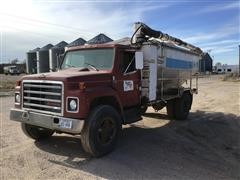 1989 International 1754 S/A Bulk Feed Truck 