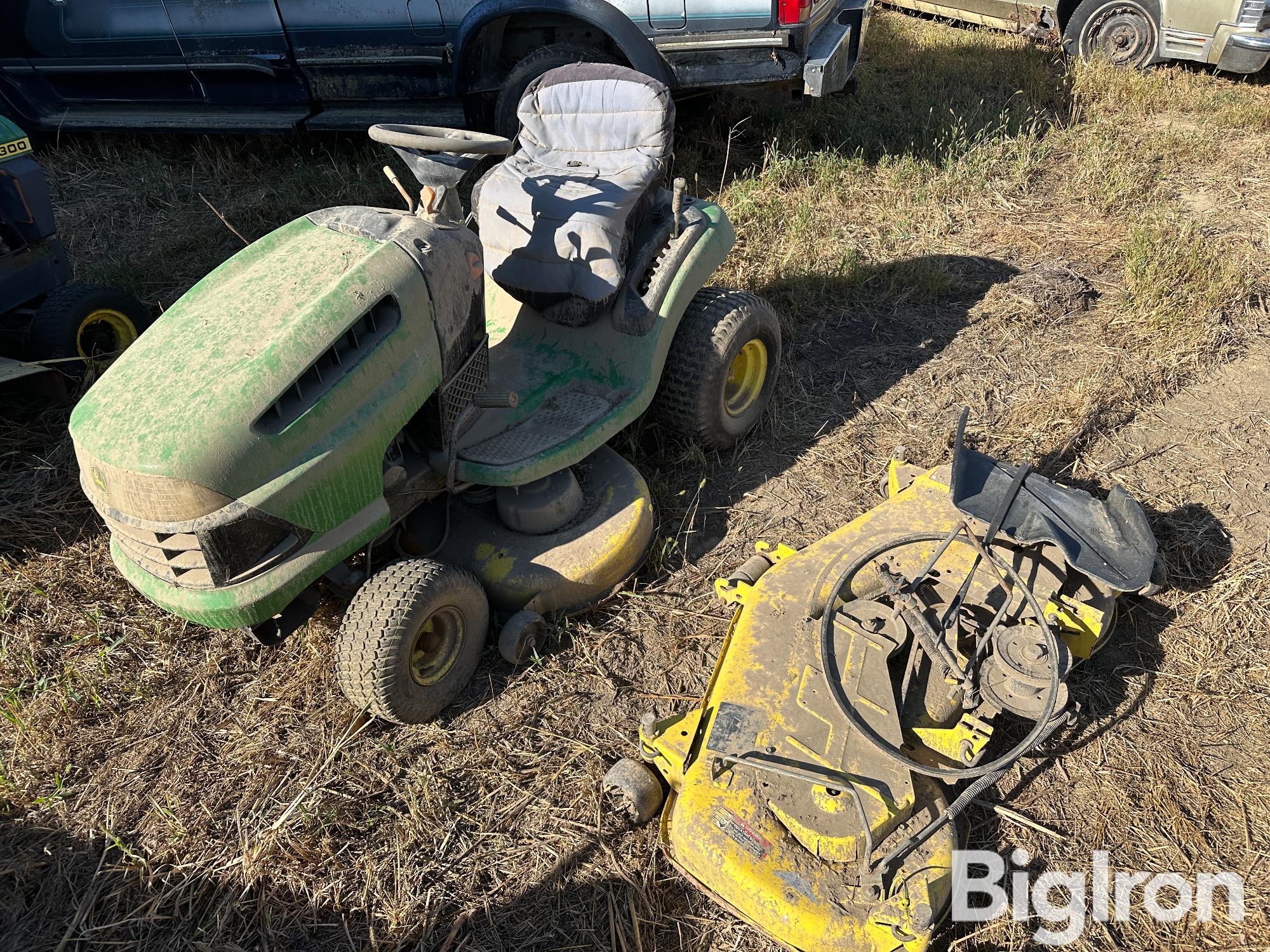 John Deere GX125 Lawn Mower Tractor & Mower Decks 