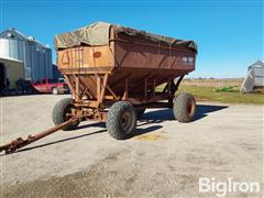 M&W 300B 300 Bushel 2-Compartment Gravity Wagon 