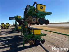 2012 John Deere 1720 12R30" Planter 