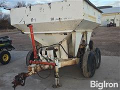 Tyler Maxam T/A Dry Fertilizer Spreader 