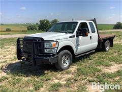 2012 Ford F250 Super Duty 4x2 Extended Cab Flatbed Pickup 