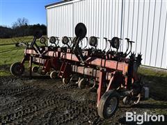 1986 International Harvester 183 12R30 Cultivator 