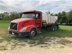 2004 Volvo VNL64T T/A Flatbed Tender Truck 