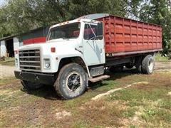 1983 International 1954 S/A Grain Truck 