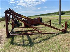 items/fc282098b937ee11a81c0022488cca71/farmhandf100loader_cb6fbe5fe767455199c2608e6d067610.jpg