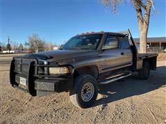 2001 Dodge RAM 2500 4x4 Extended Cab Flatbed Pickup 