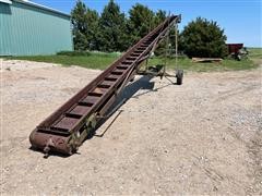 John Deere PE Steel Paddle Chain Elevator 