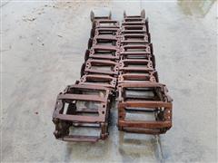 items/fc56bcfb99eeed11a81c6045bd4cc723/johndeereoverthetirecastirontracksforskidsteer_59d995b5c9914b9693cf474aeaafa837.jpg