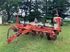 Massey Ferguson 640 6R30” Planter 