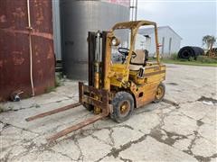 Clark 4000 Lb Forklift 