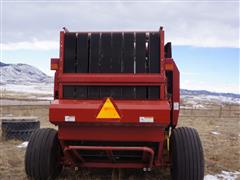 items/fd3e126d786bed11a76e0003fff9401b/newhollandspecialtycropbr70905x6roundbaler_94f8795ae58e4d9b966cd073961ad995.jpg