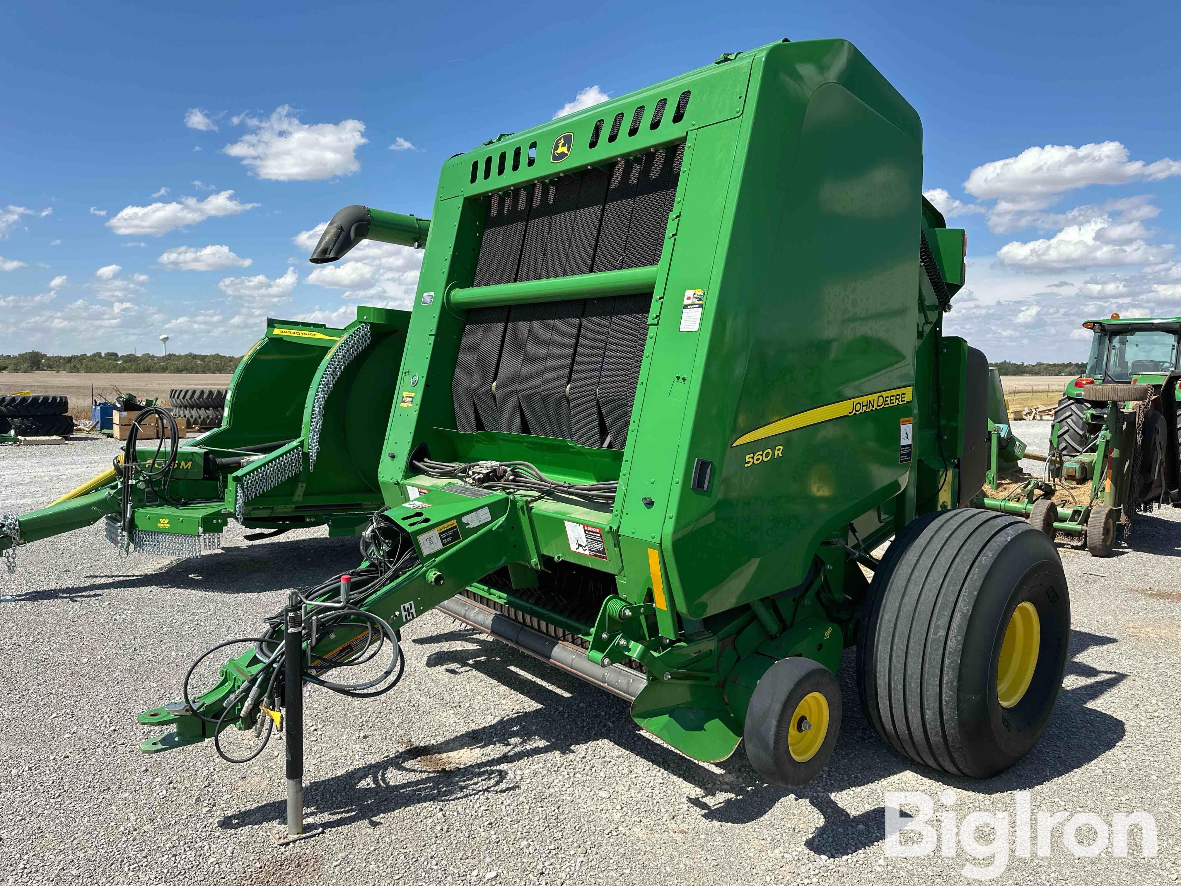 2022 John Deere 560R Round Baler 