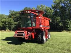 1999 Case IH 2344 Combine 