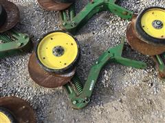 items/fe010ade3fb5ed119ac40003fff922e3/johndeere1775ntliquidfertilizeropeners-2_be5e439aacd64319a85af4aa12784986.jpg