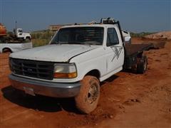 1993 Ford F450 Super Duty 2WD Flatbed Pickup 