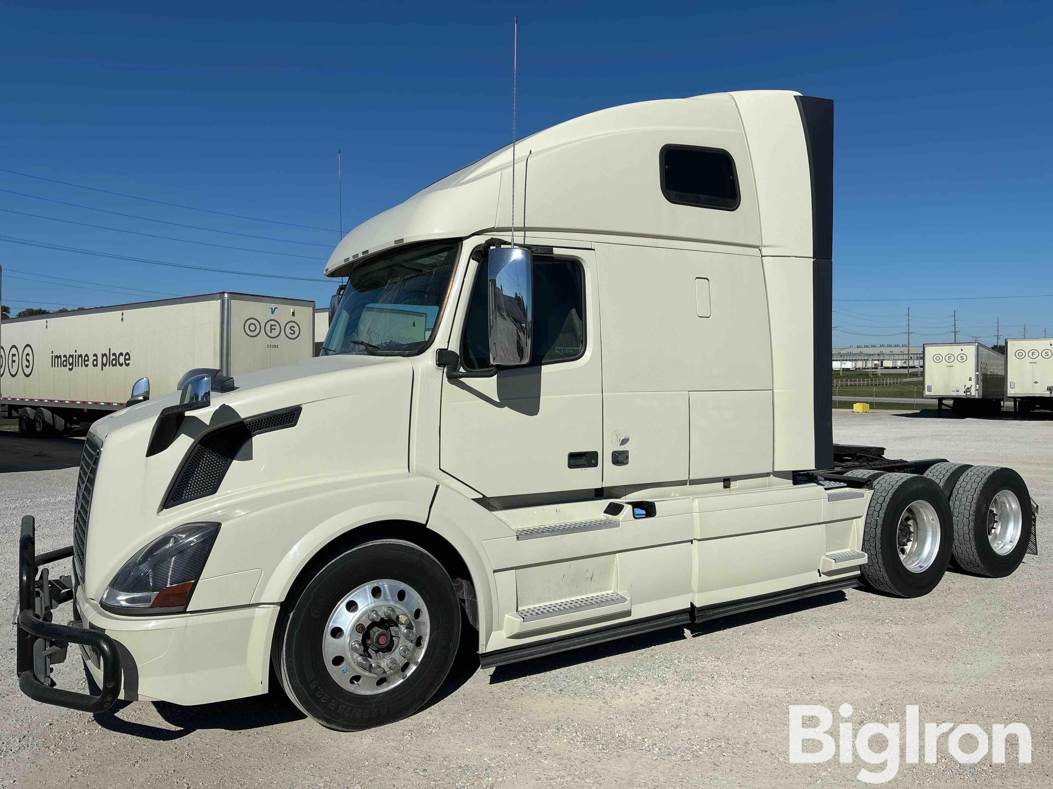 2016 Volvo VNL T/A Sleeper Truck Tractor 