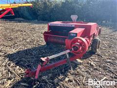 Massey Ferguson 124 Small Square Baler 