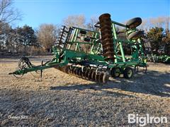 John Deere 726 27'6" Wide Mulch Finisher 