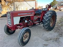 1972 International 574 2WD Tractor 