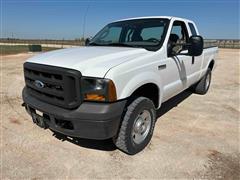 2005 Ford F250 XL Super Duty 4x4 Extended Cab Pickup 