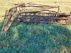 John Deere 896 Pull-Type Parallel Bar Rake 