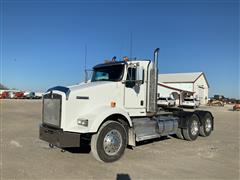 2010 Kenworth T800 T/A Day Cab Truck Tractor 