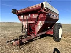 J&M 525-14 Grain Cart 