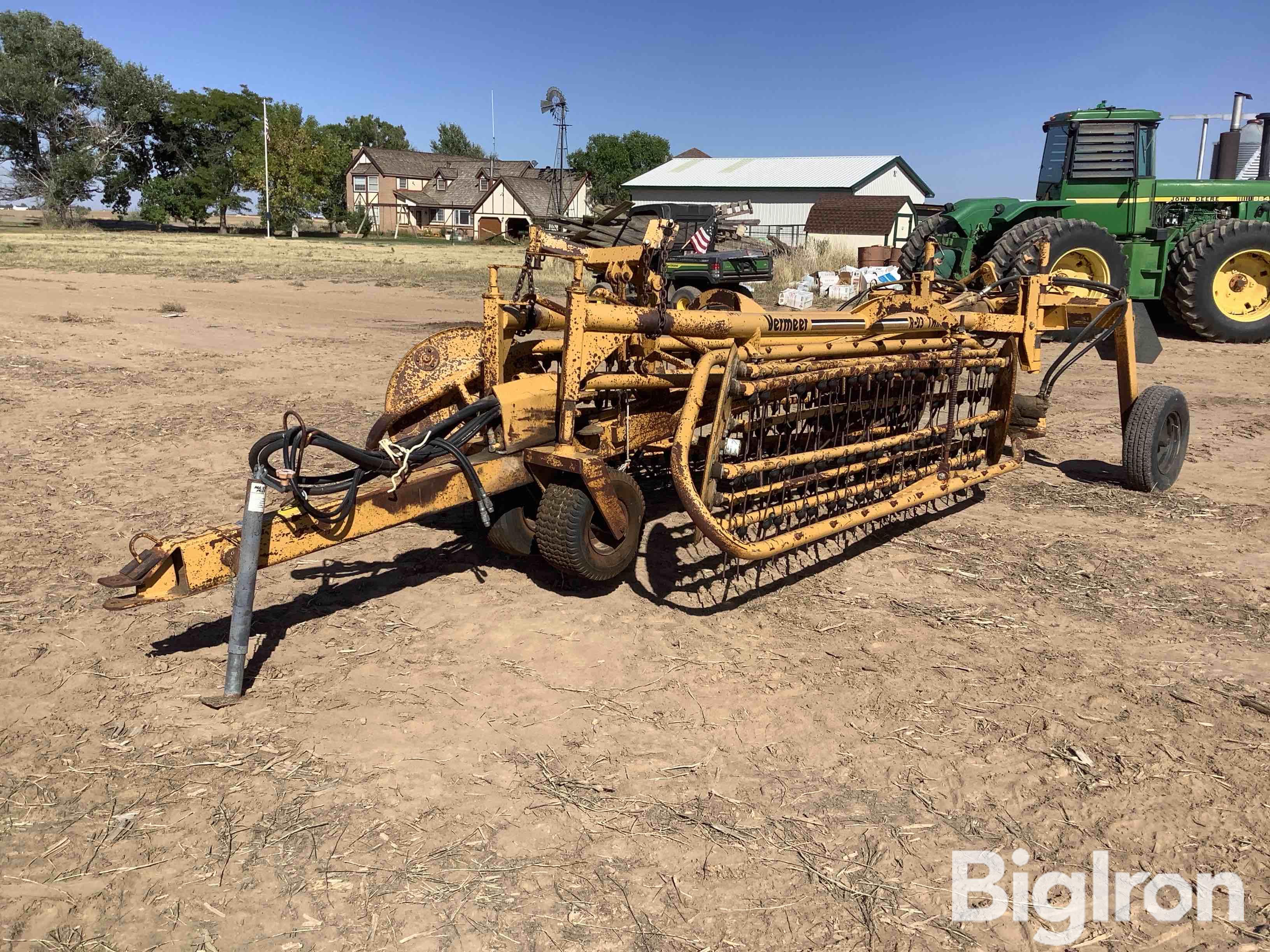 1986 Vermeer R23 Twin Rake 