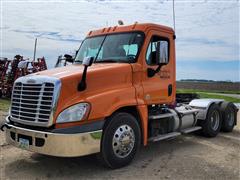 2013 Freightliner Cascadia 125 T/A Day Cab Truck Tractor 